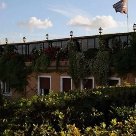 Grand Hotel Plaza-3