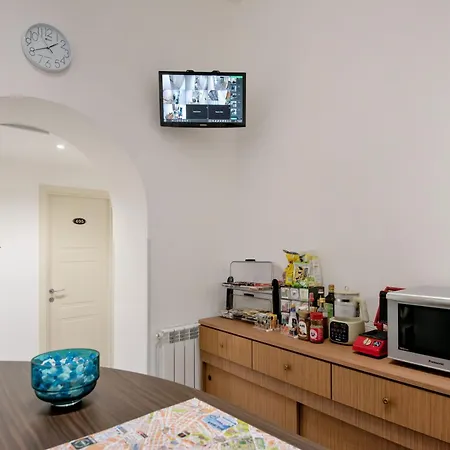Joyful Termini Boutique Guest House-3