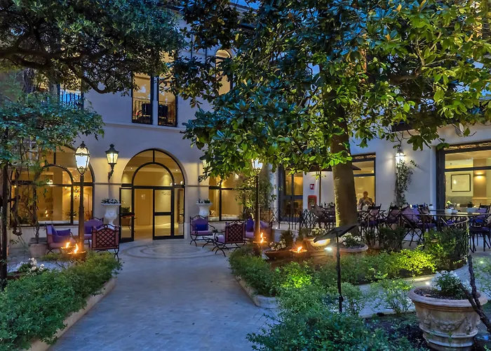 Hôtel avec piscine: Aldrovandi Villa Borghese