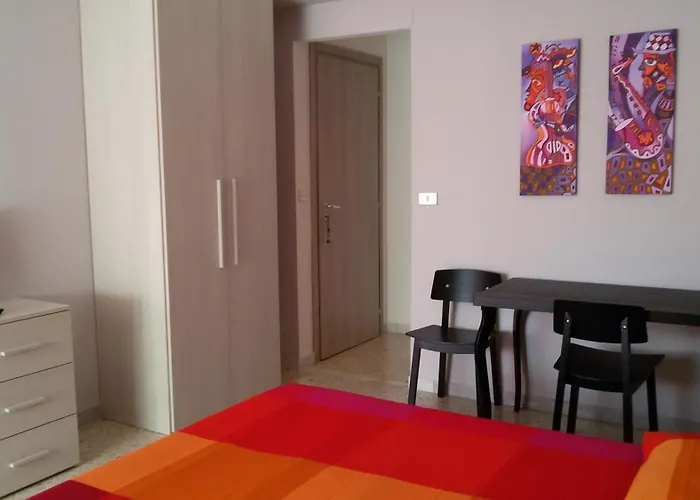  Isabella Rooms