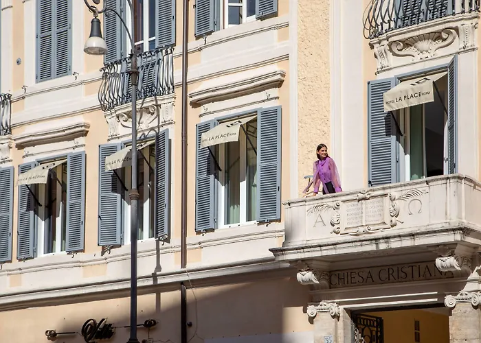  La Place Roma