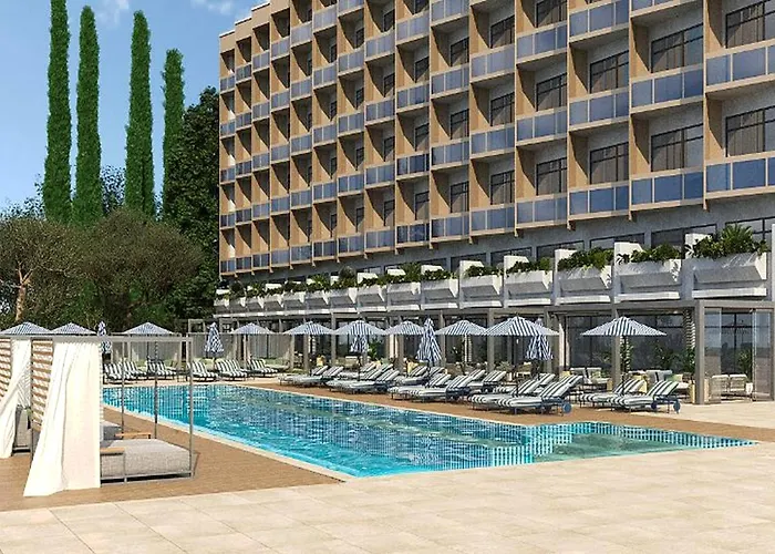 Pet Friendly hotel: Barcelo Roma