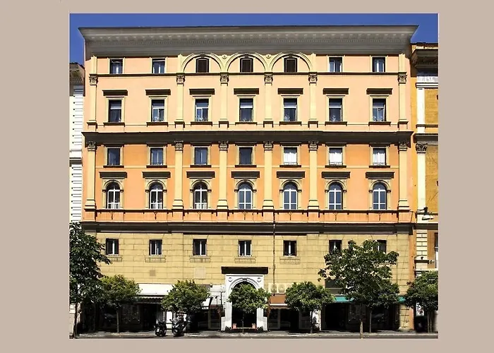 Beach hotel: Hotel Ranieri